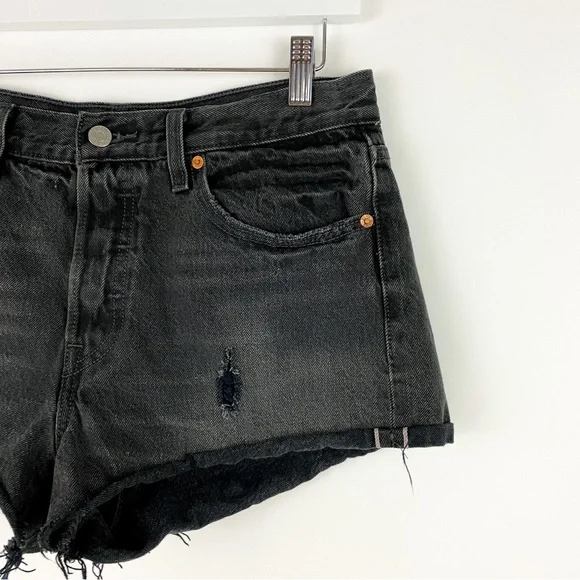 Levi’s Cut Off Denim Shorts Black size 30 - Picture 2 of 7